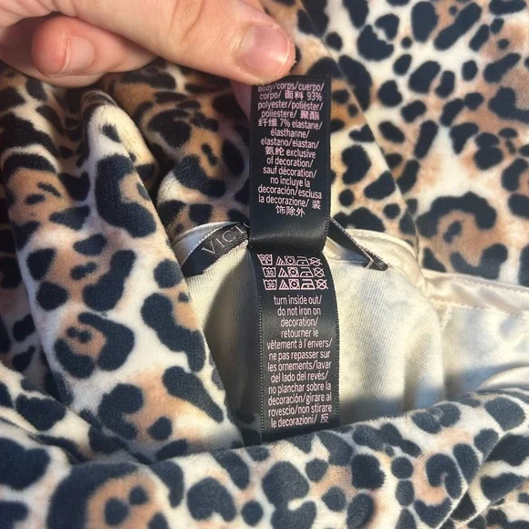 Victoria’s Secret Leopard Print Velour Zip-Up Hoodie | Size S - Picture 3 of 9